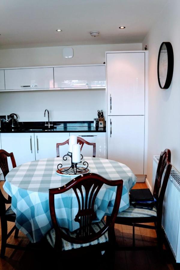 Modern Apartment In 爱丁堡 外观 照片
