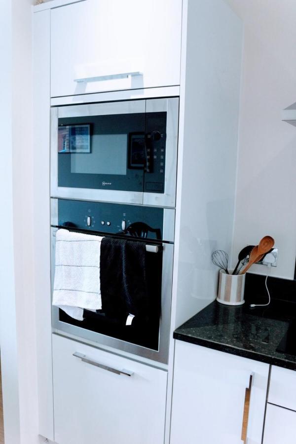 Modern Apartment In 爱丁堡 外观 照片